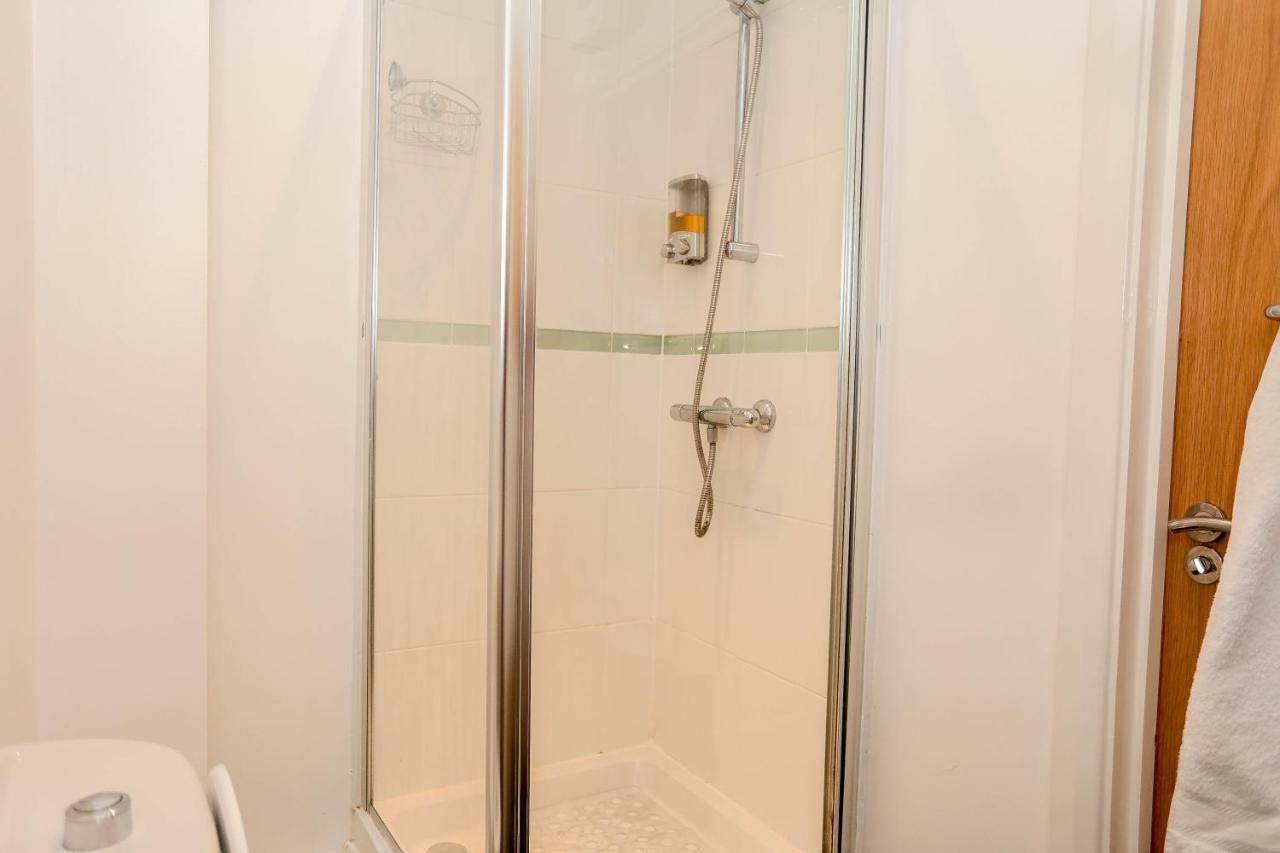 Freyas Apartment แมนเชสเตอร์ ภายนอก รูปภาพ